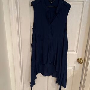 Flutter hem, sleeveless blouse